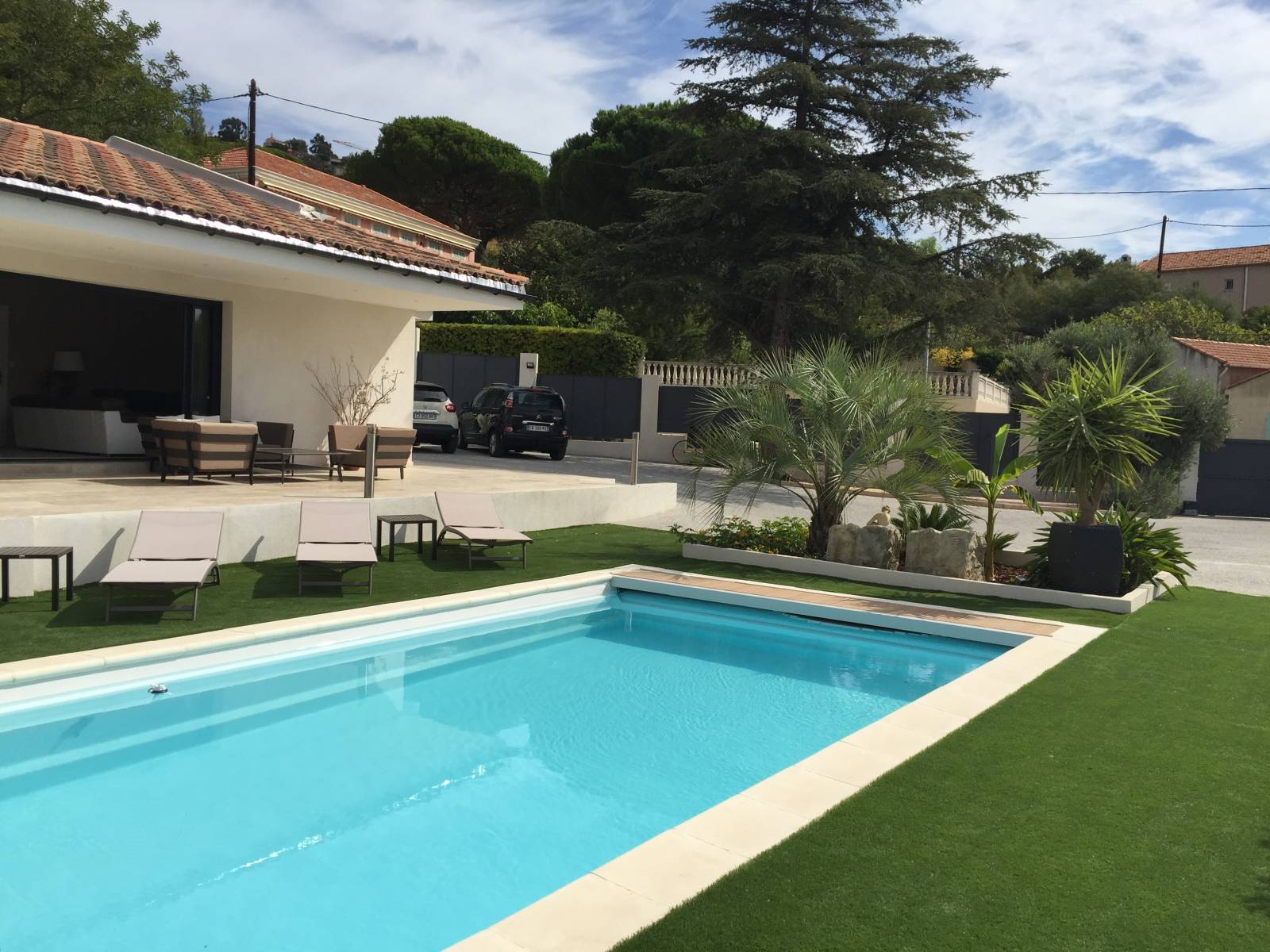 piscine coque polyester