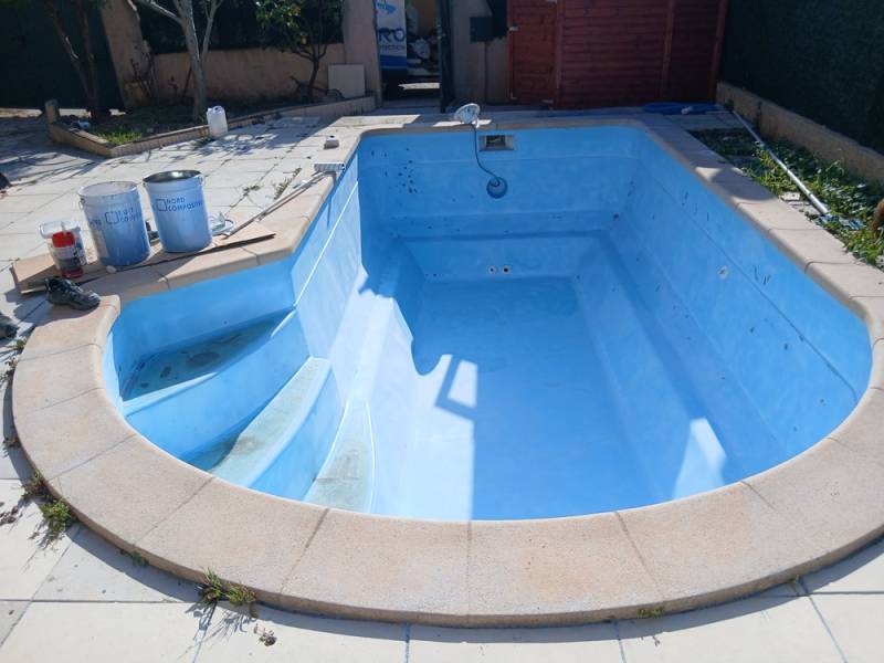 Rénovation de revêtement coque polyester au Pradet prés de Hyeres dans le Var