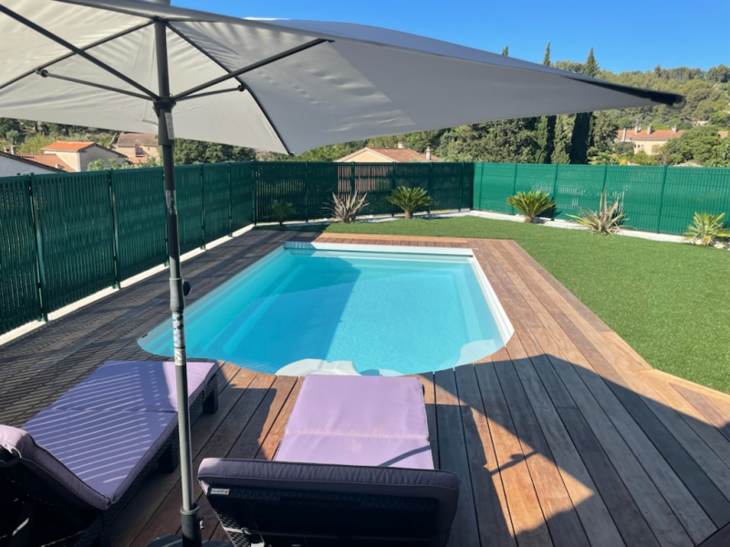 Piscine polyester VERA au Revest près de Toulon dans le Var
