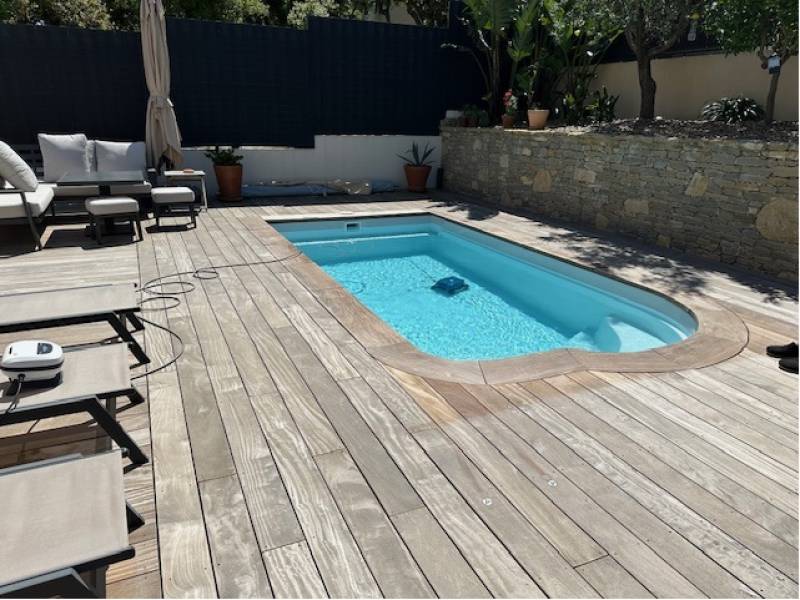 SARAH: La piscine sans permis à Six Fours prés de La Seyne dans le Var