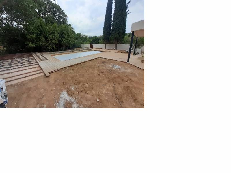 Couloir de Nage coque polyester à Bormes les Mimosas près du Lavandou dans le Var