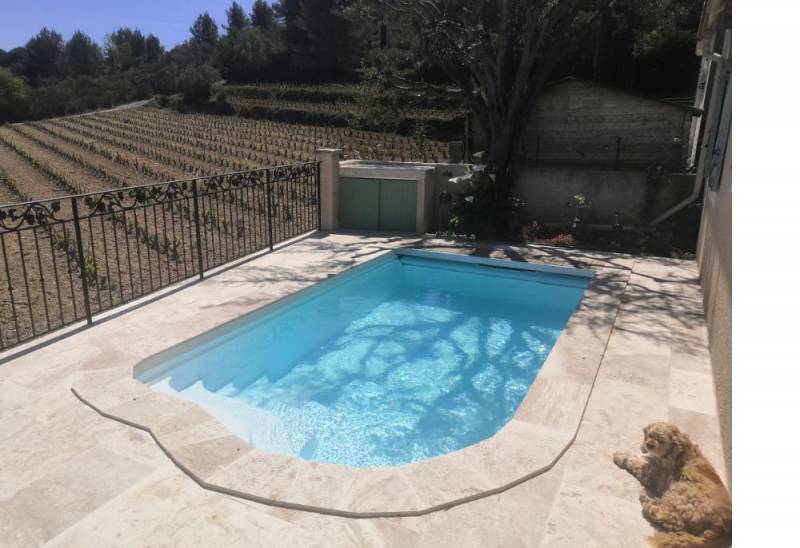 Piscine coque au Beausset pres du Castelet dans le var
