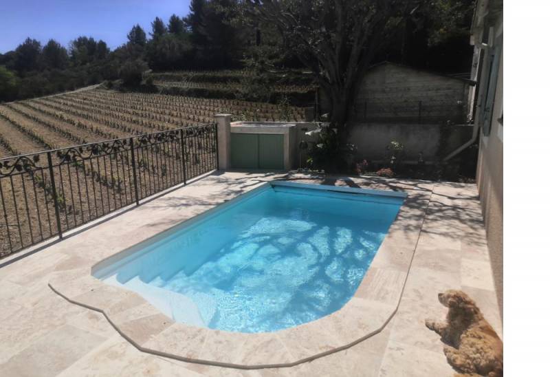 Piscine coque au Beausset pres du Castelet dans le var