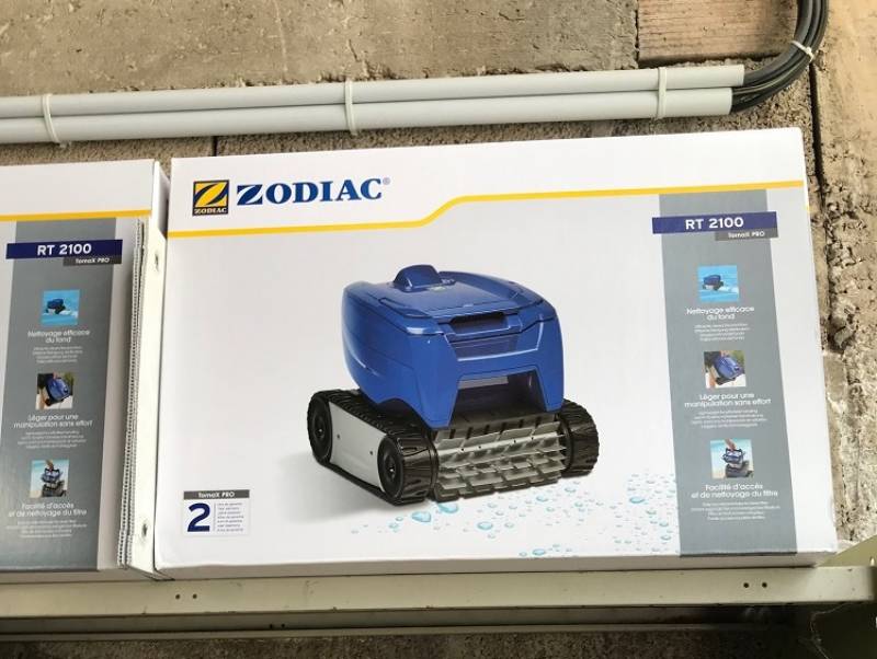 installation de piscine coque var 83